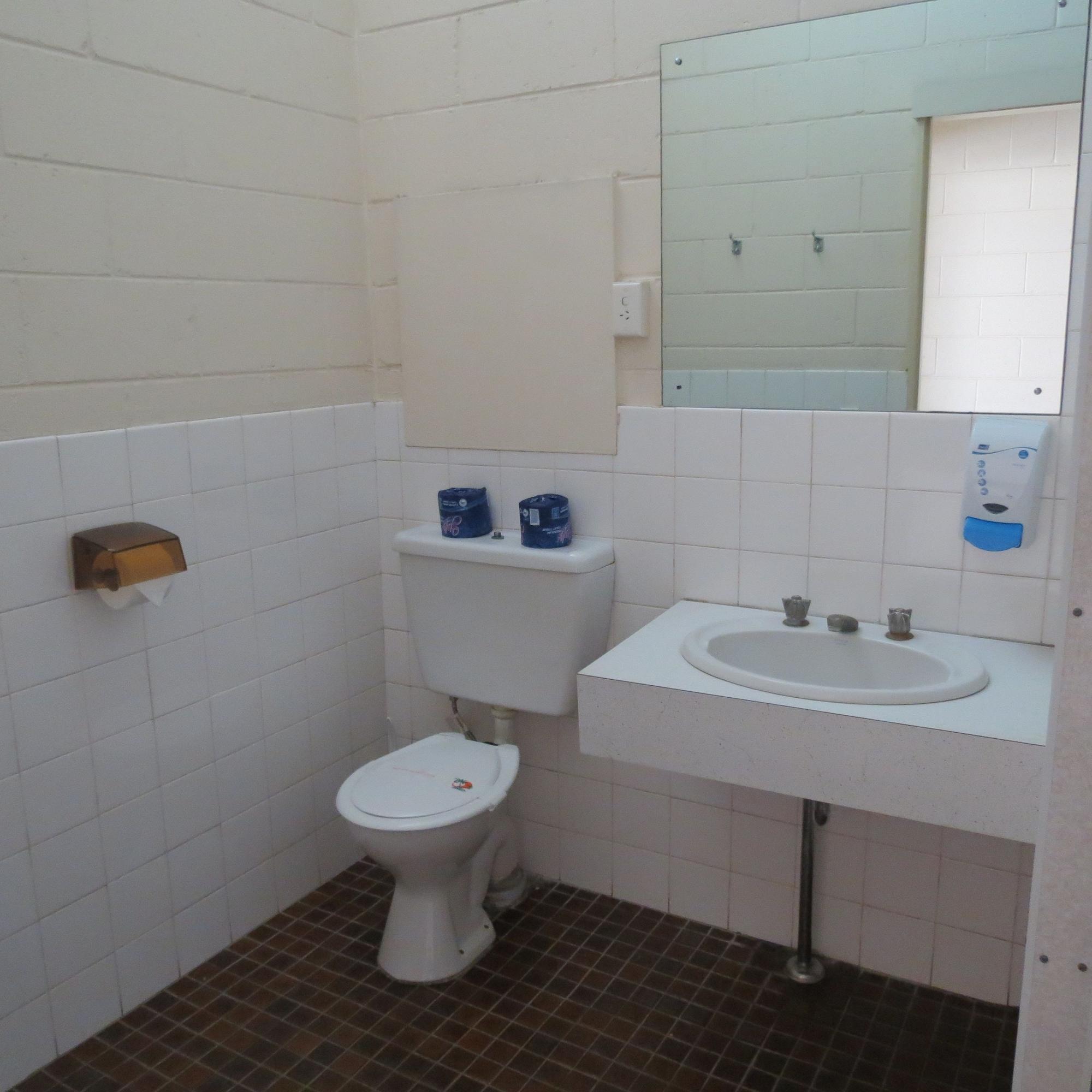 Capricorn Hotel Blackwater エクステリア 写真