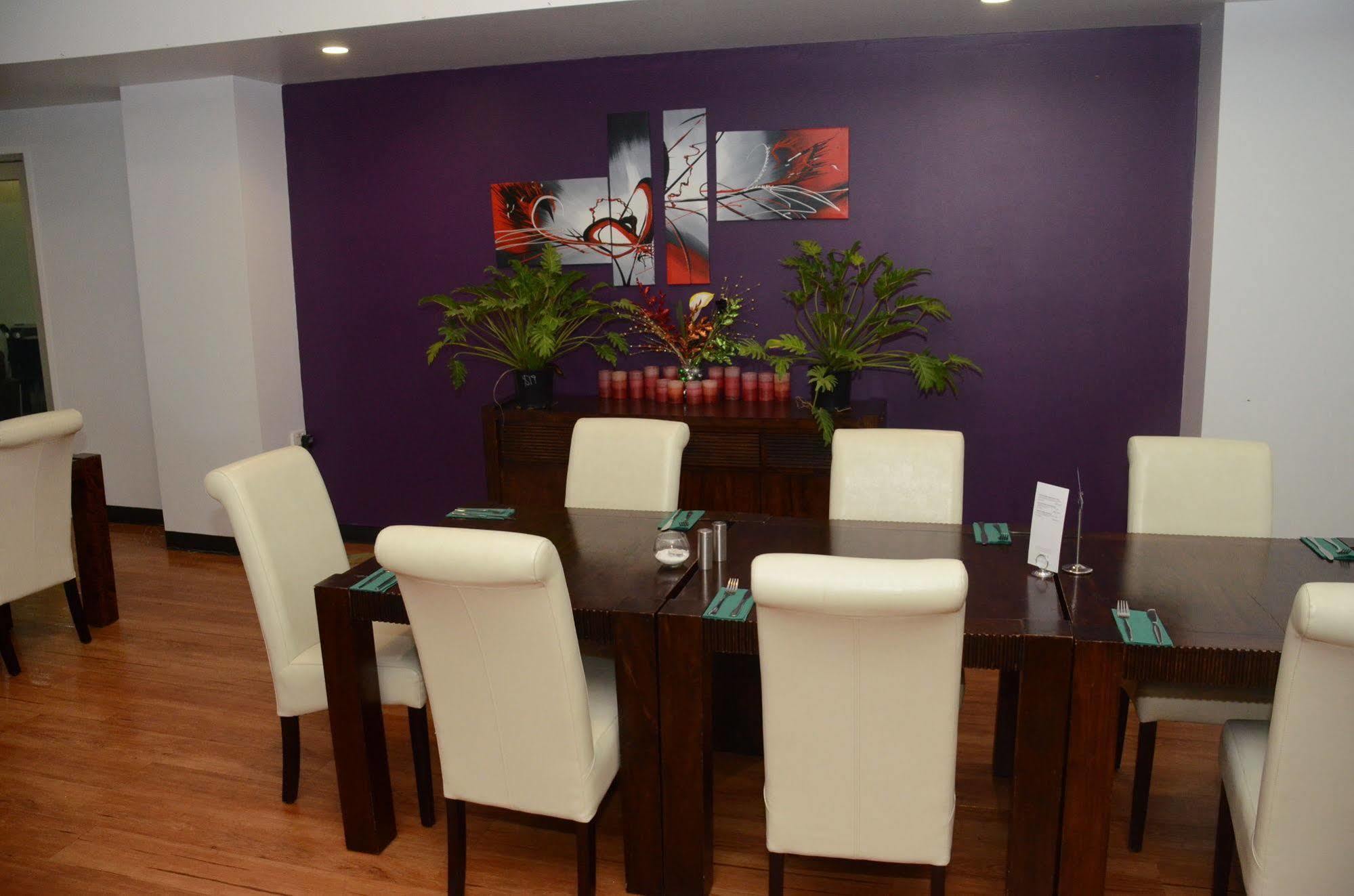 Capricorn Hotel Blackwater エクステリア 写真